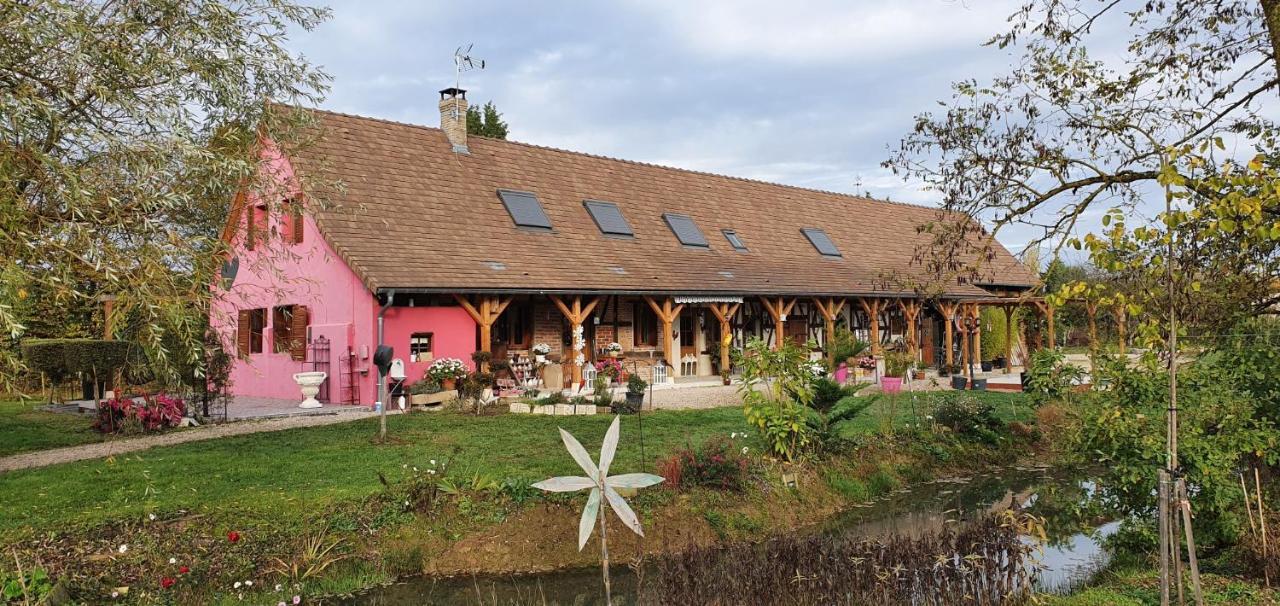 La Maison Du L.A.C. Simard Eksteriør billede